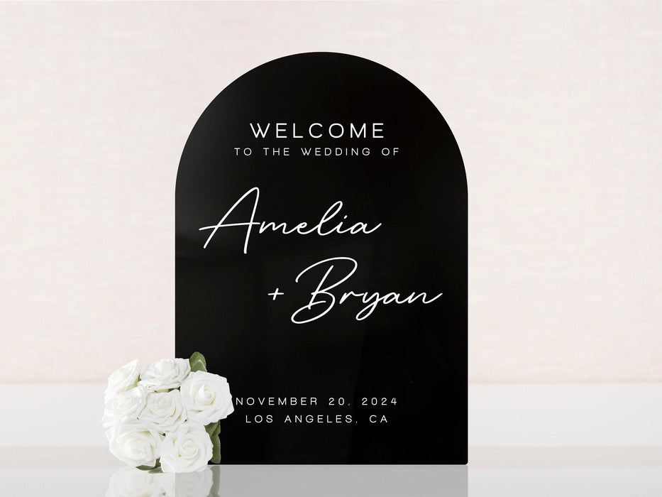 Personalized Arched Acrylic Wedding Welcome Sign (Design 2)