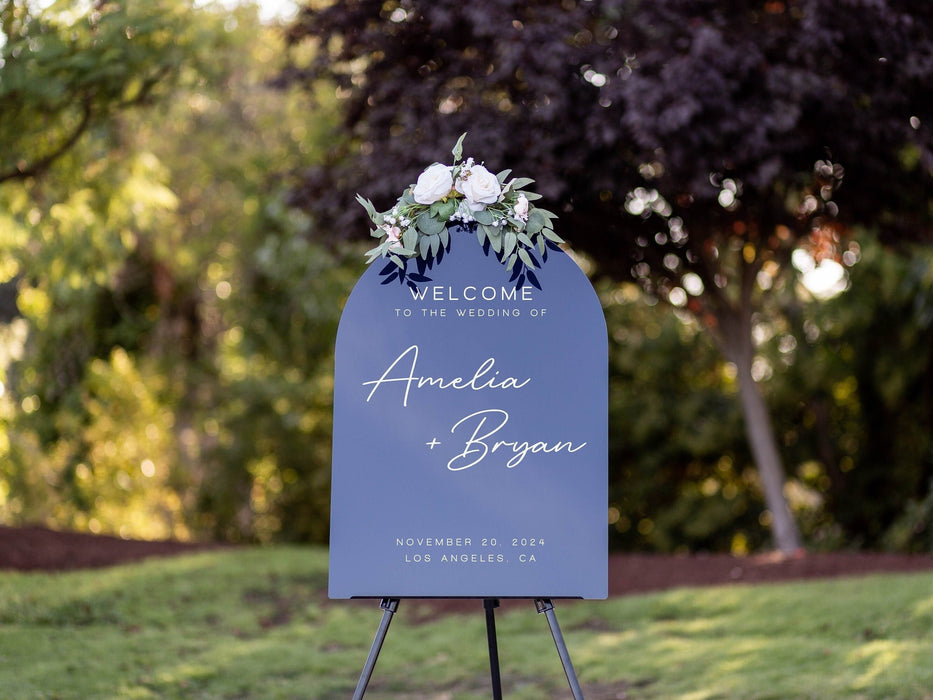 Personalized Arched Acrylic Wedding Welcome Sign (Design 2)