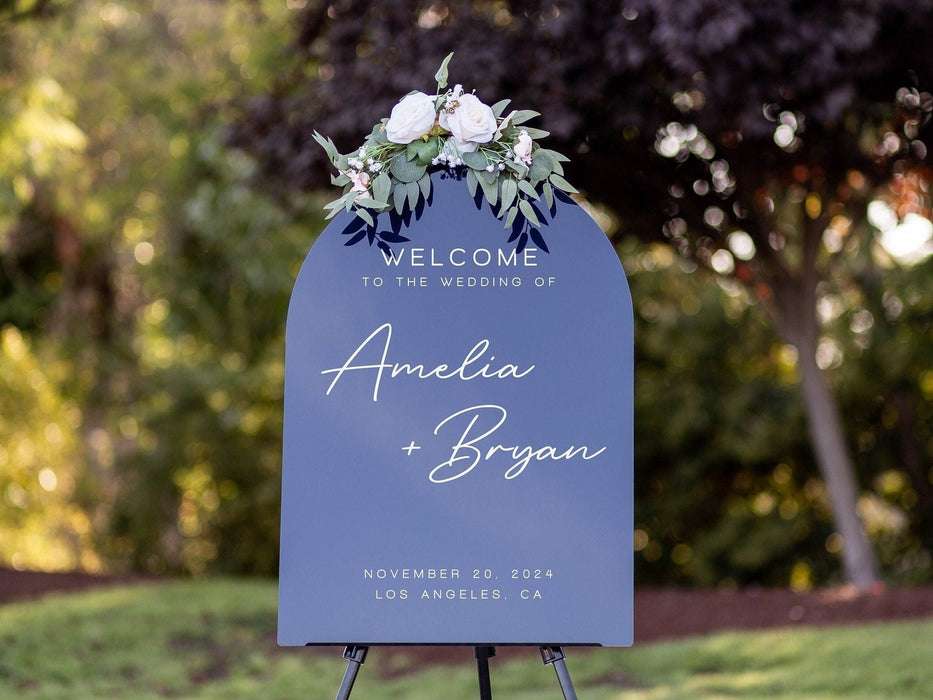 Personalized Arched Acrylic Wedding Welcome Sign (Design 2)