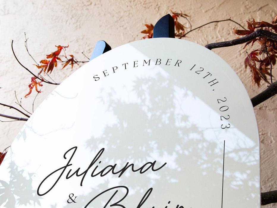 Personalized Arched Acrylic Wedding Welcome Sign (Design 3)