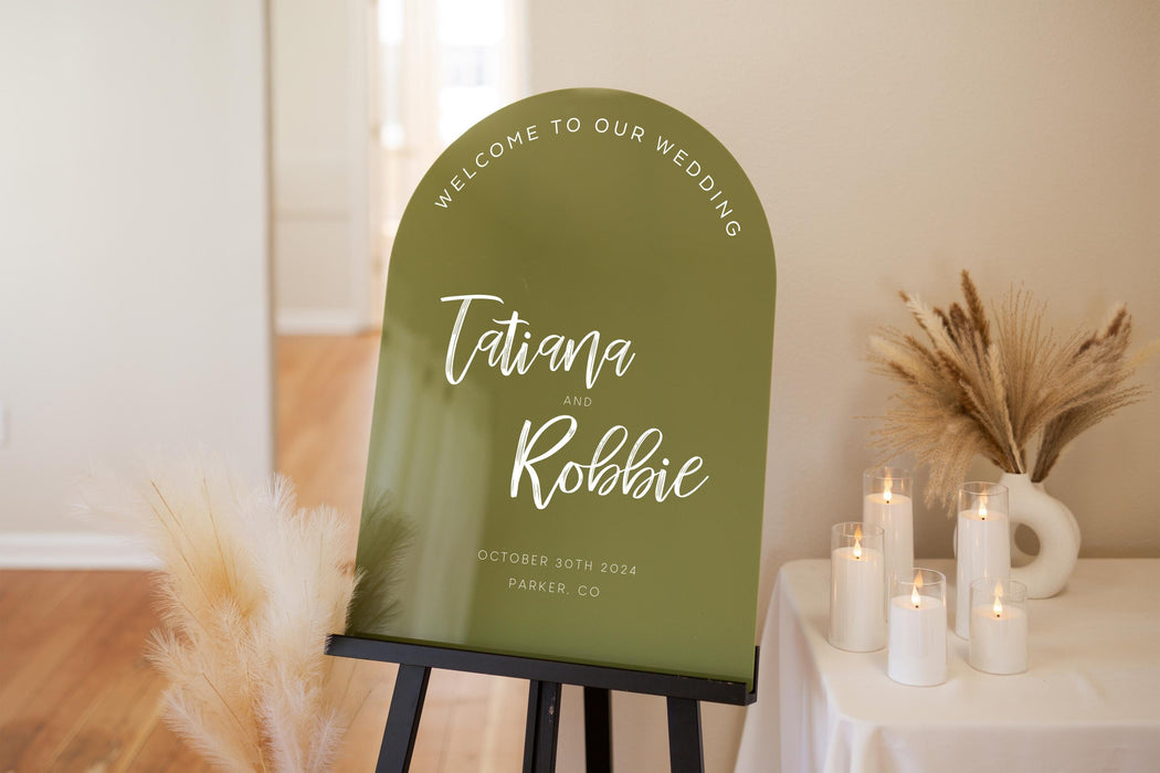 Personalized Arched Acrylic Wedding Welcome Sign (Design 4)