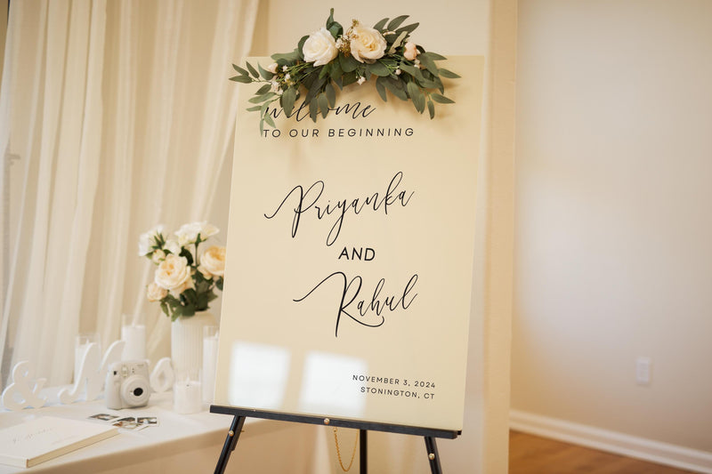 Personalized Acrylic Wedding Welcome Sign (Design 4)